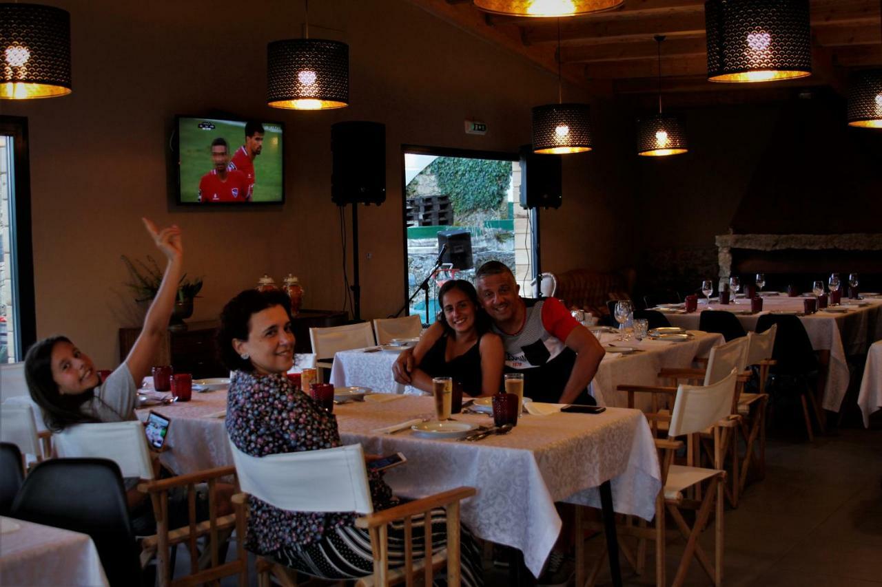 Glamping Hills Hotel Santa Comba de Rossas Buitenkant foto