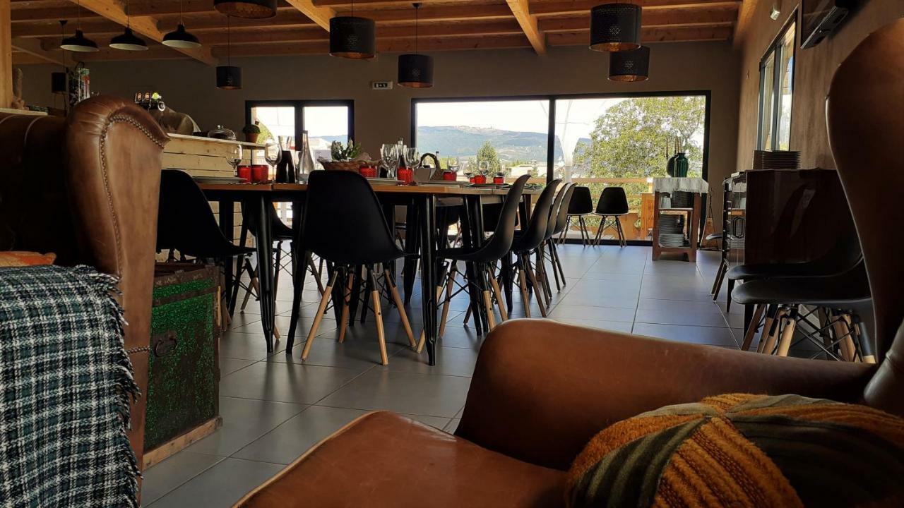 Glamping Hills Hotel Santa Comba de Rossas Buitenkant foto