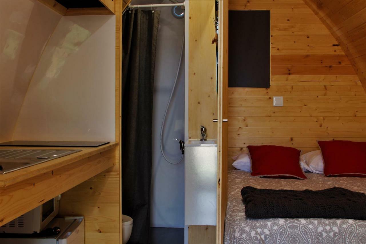 Glamping Hills Hotel Santa Comba de Rossas Buitenkant foto