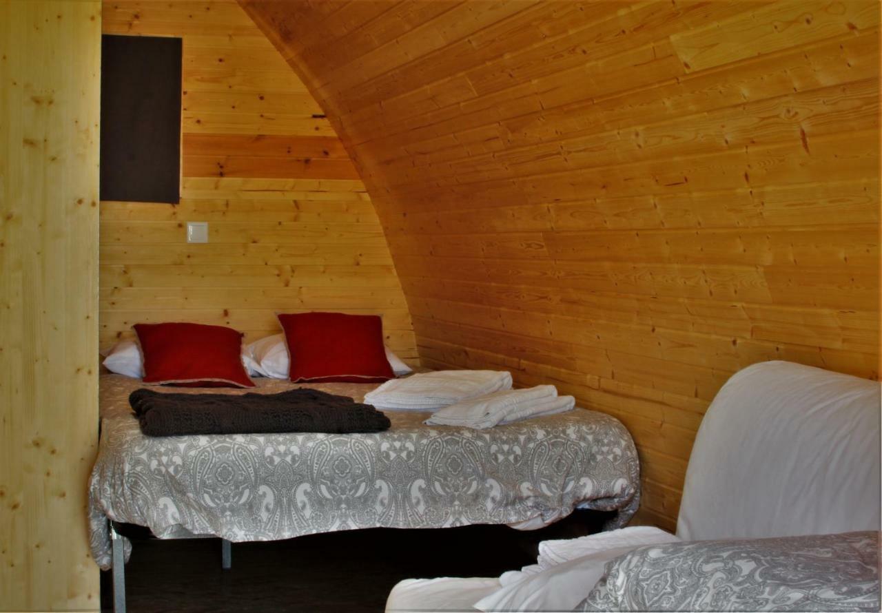Glamping Hills Hotel Santa Comba de Rossas Buitenkant foto